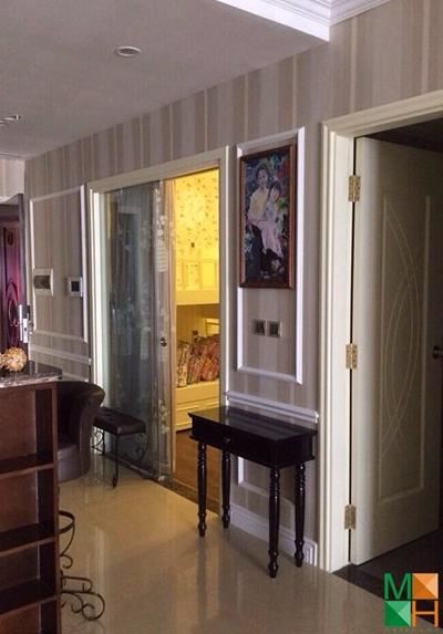 Thi công giấy dán tường sang trọng tại Royal City Thanh Xuân